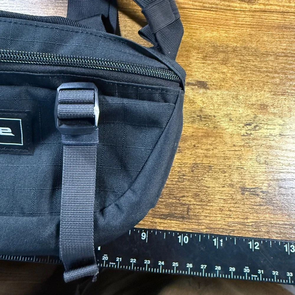 Dakine Hot Laps 2L Black Ripstop Polyester Bike Waist Bag Unisex OS